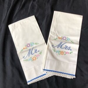 Vtg Embroidered Mr. and Mrs. Pillow Cases